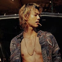 OH MY FUCKING LORD SOMEONE HOLD ME.